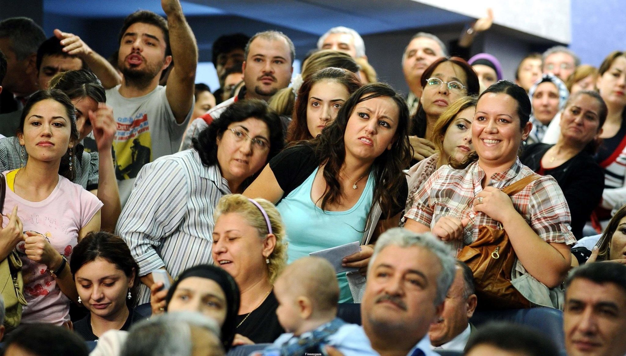 Binlerce memurun daha işine son verilecek