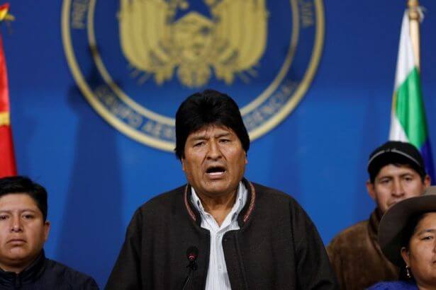 Bolivya’da Morales’in İstifası İstendi
