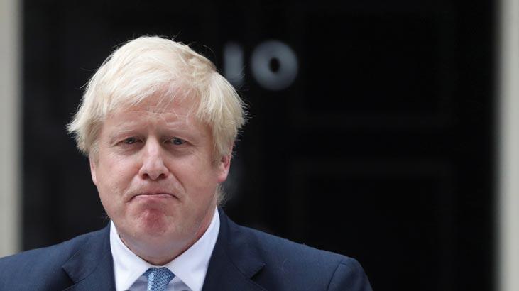 İngiltere Başbakanı Boris Johnson Hastaneye Kaldırıldı